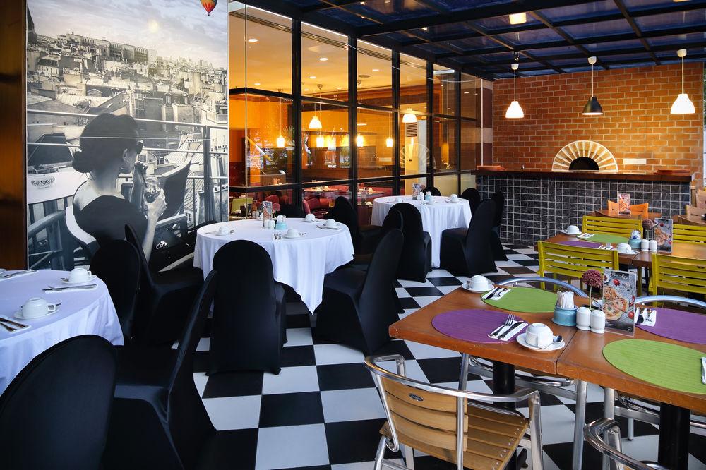 Four Points By Sheraton Batam Nagoya Exterior photo
