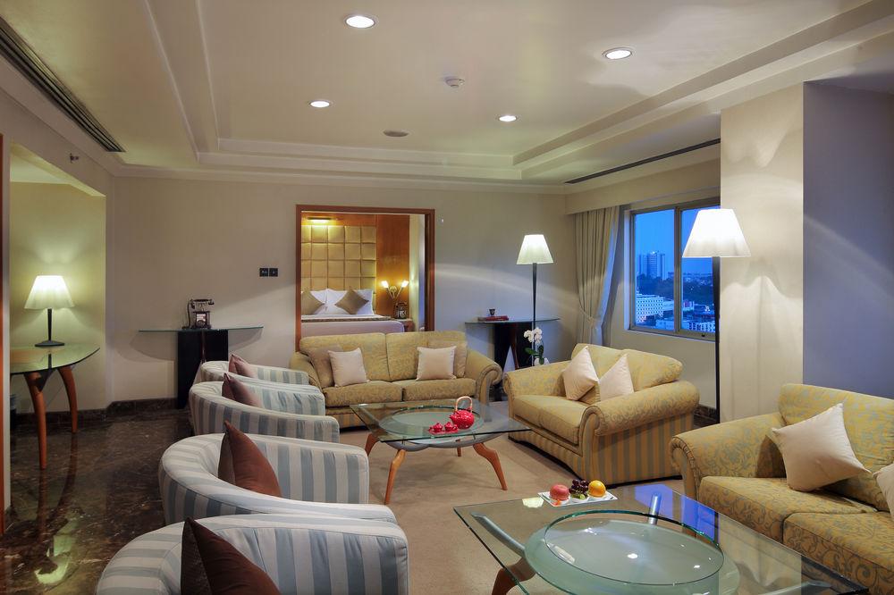 Four Points By Sheraton Batam Nagoya Exterior photo