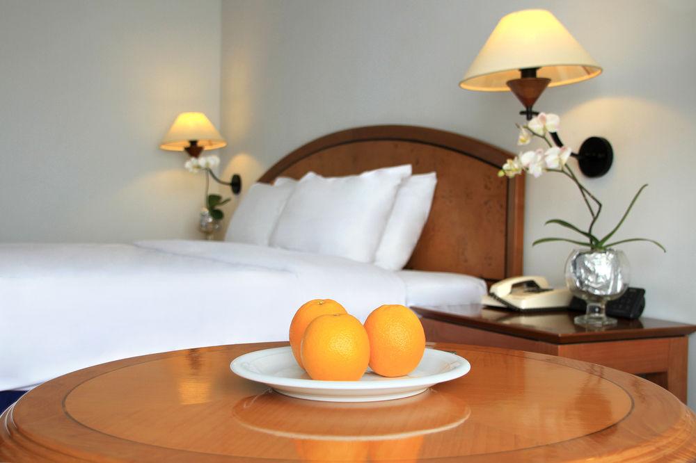 Four Points By Sheraton Batam Nagoya Exterior photo