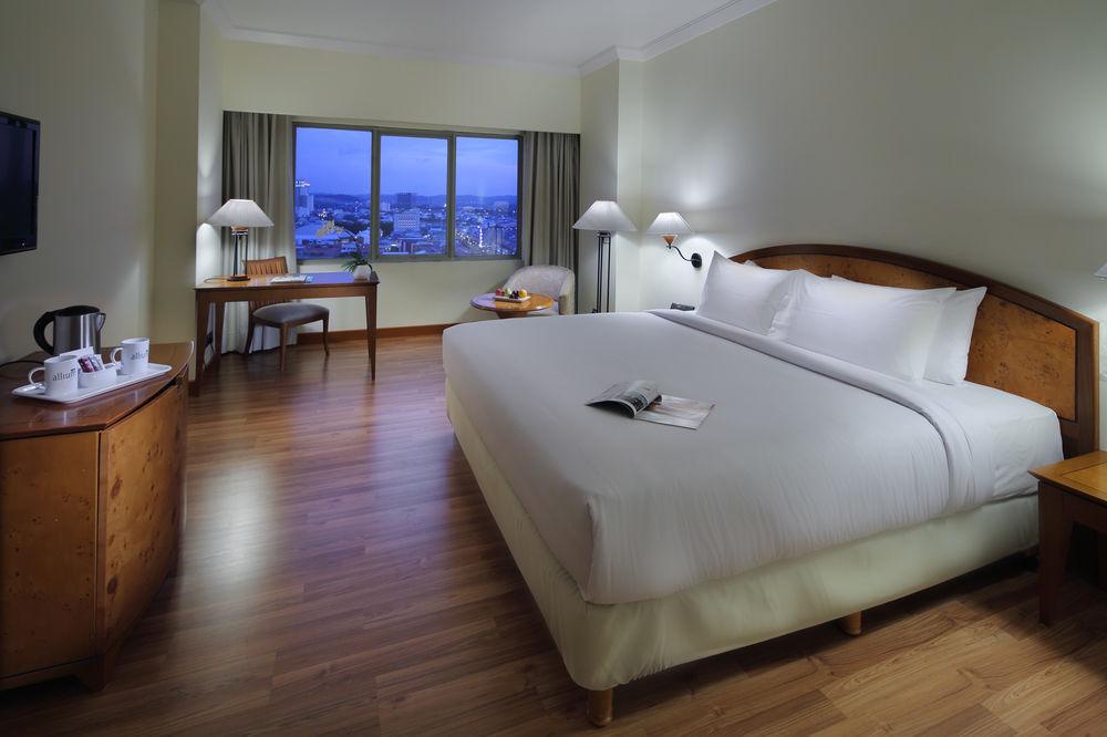 Four Points By Sheraton Batam Nagoya Exterior photo