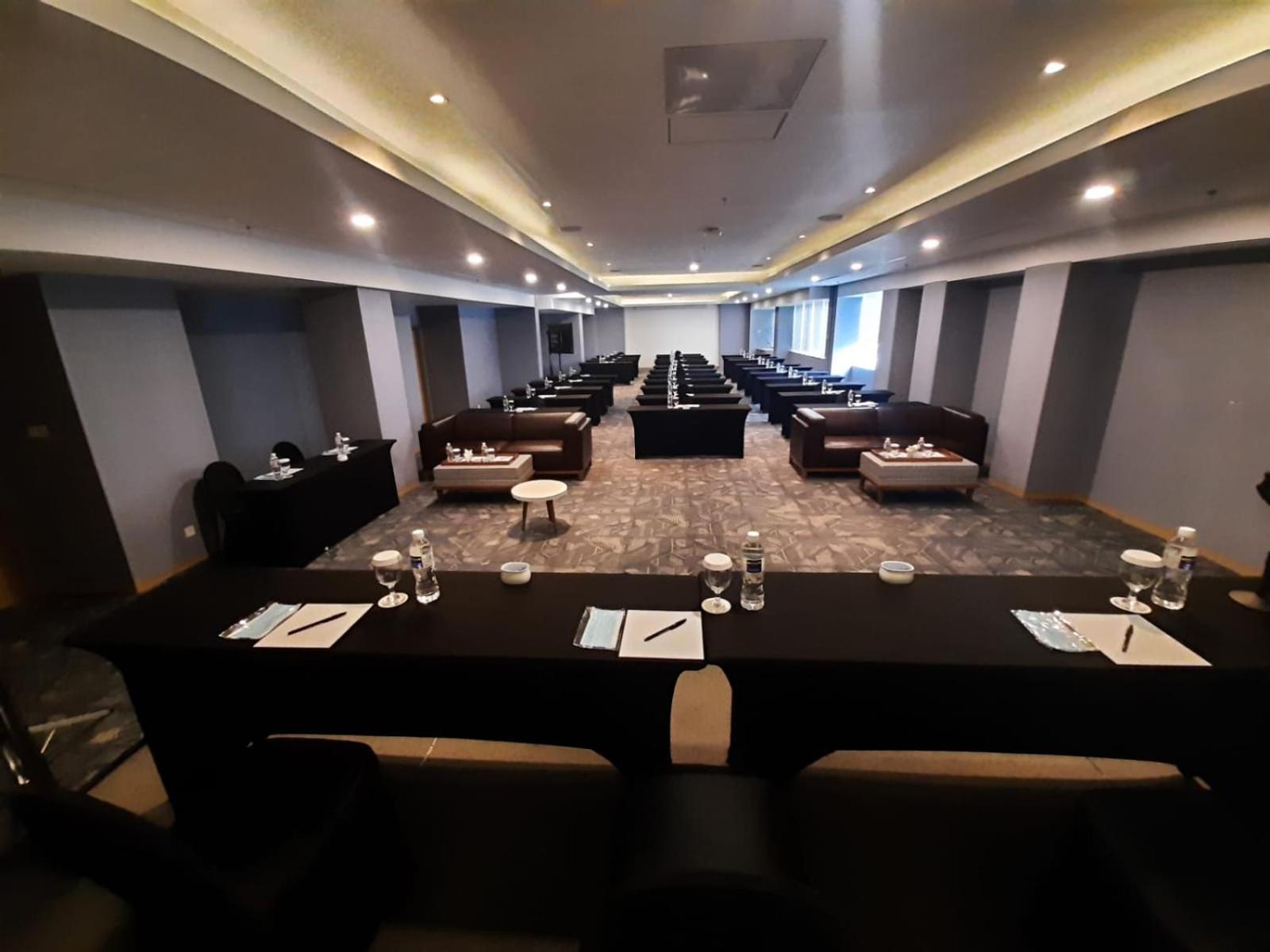 Four Points By Sheraton Batam Nagoya Exterior photo