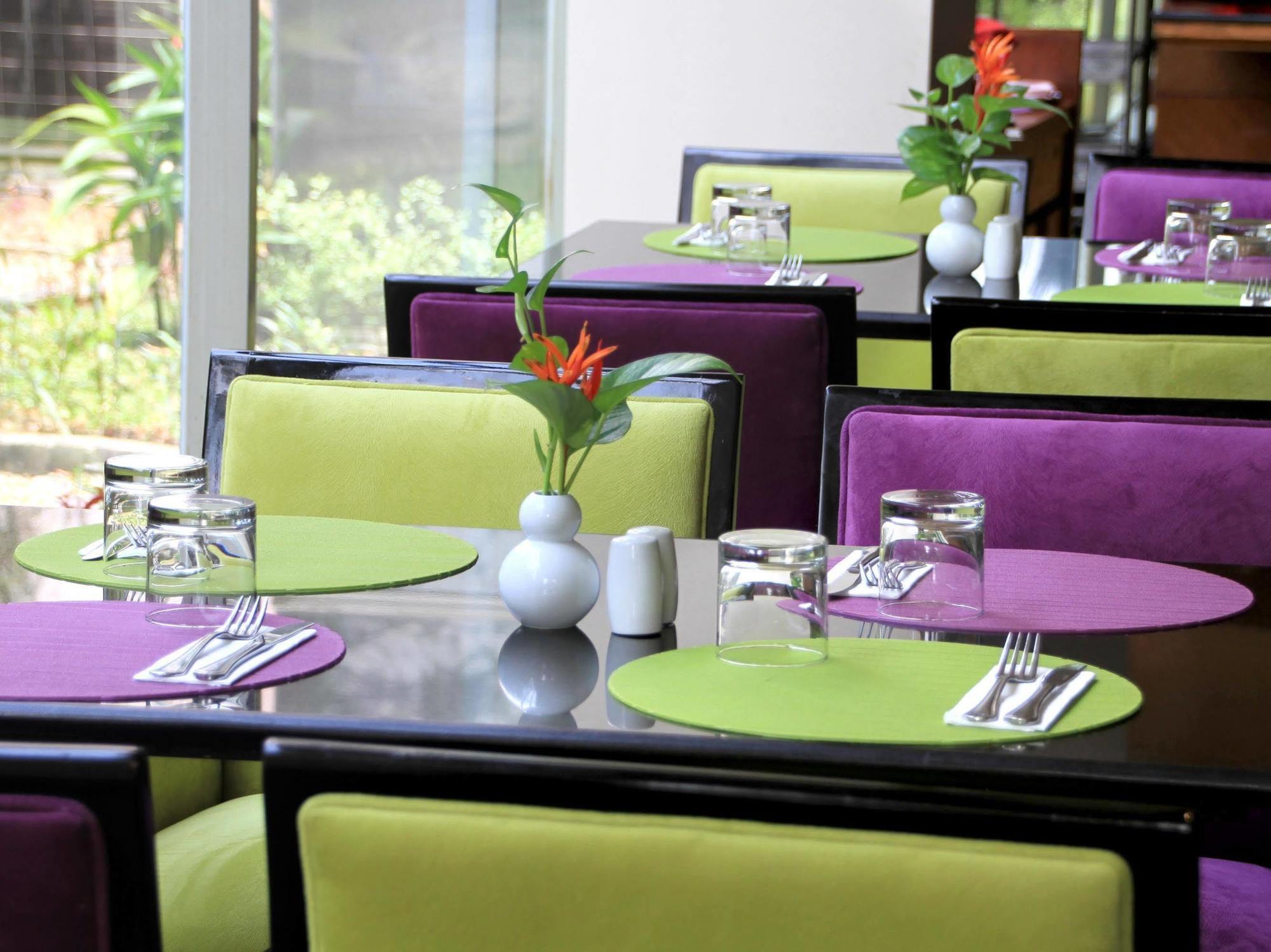 Four Points By Sheraton Batam Nagoya Exterior photo
