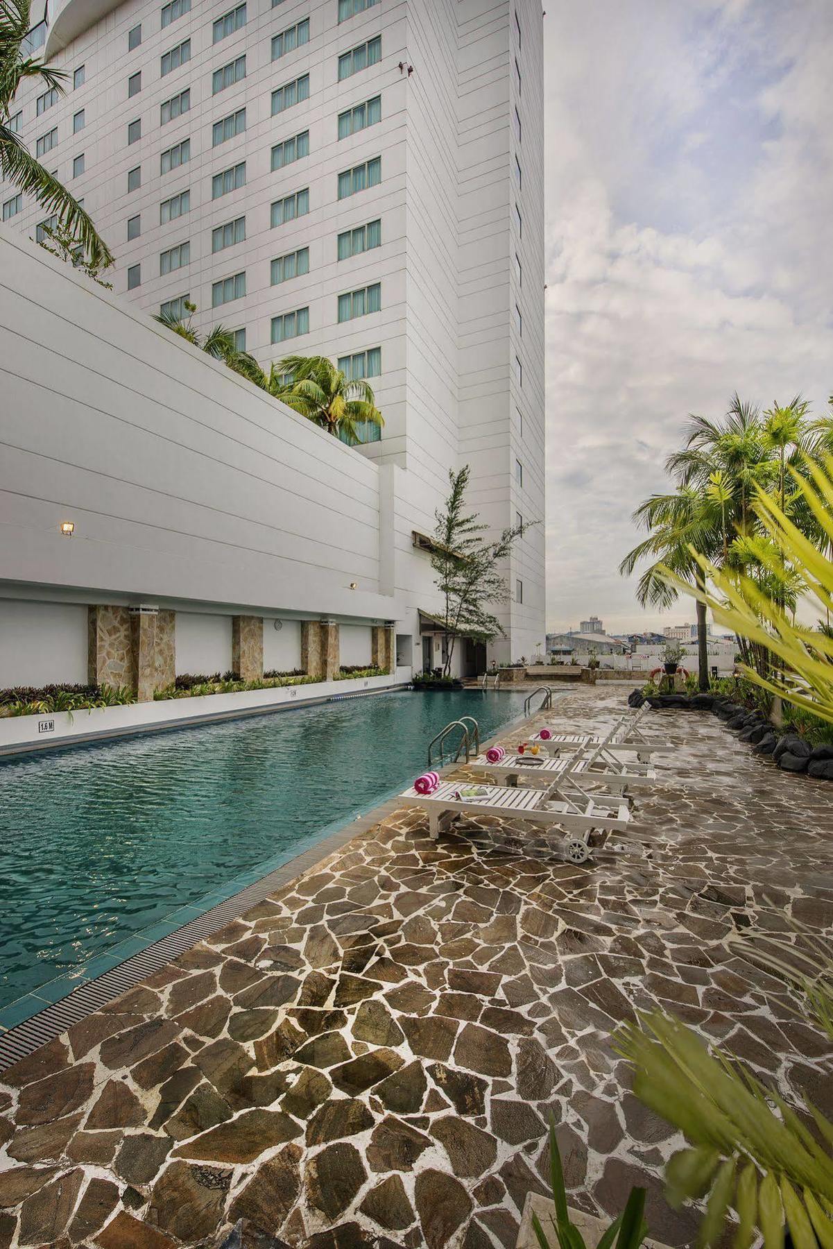 Four Points By Sheraton Batam Nagoya Exterior photo
